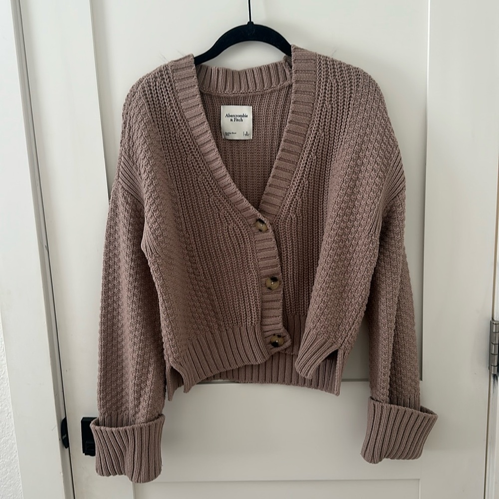 Abercrombie Knit VNeck Button Up Cardigan